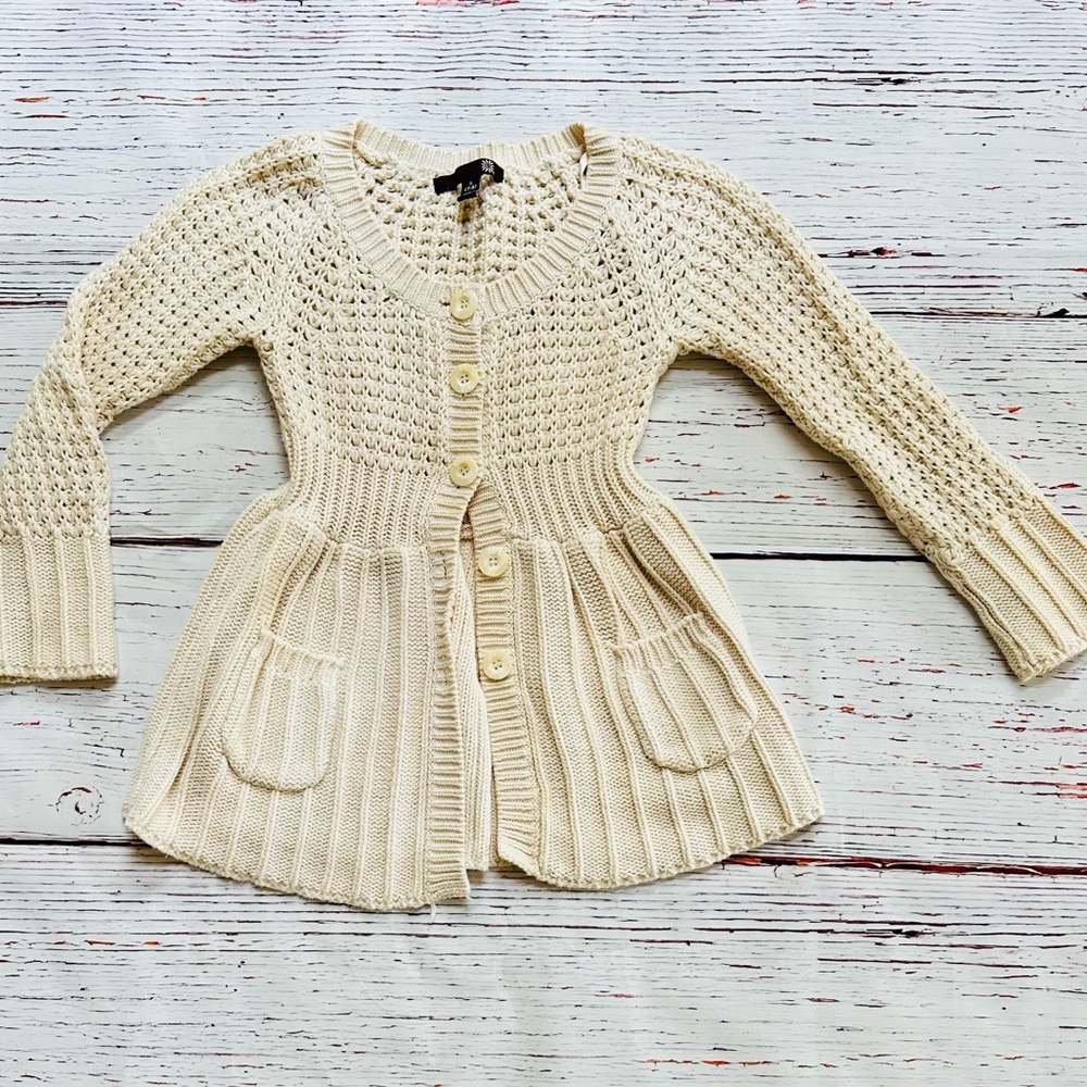 Girls Knit Cardigan with Pockets! Size 7/8